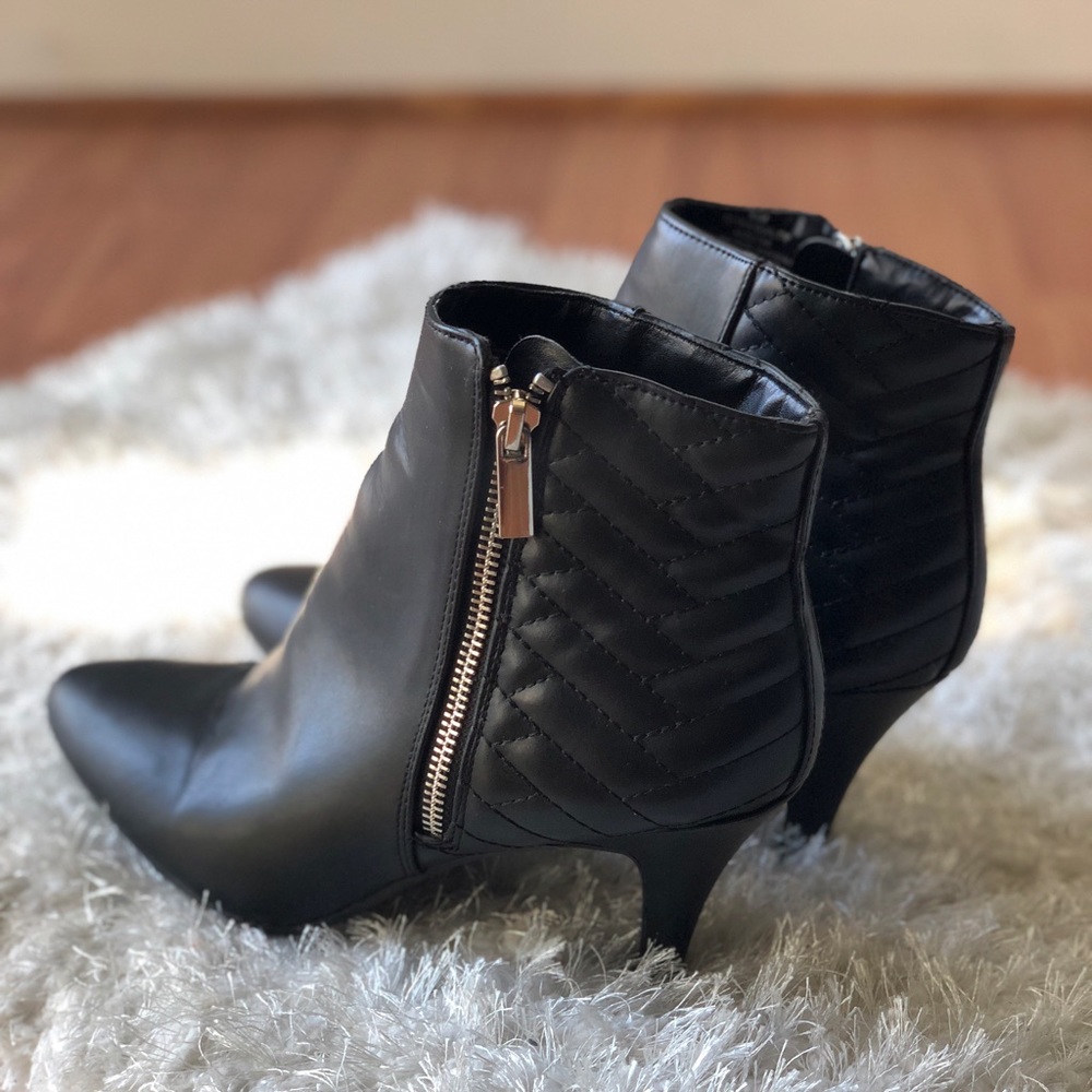 Black Ankle Booties (size 8.5M)